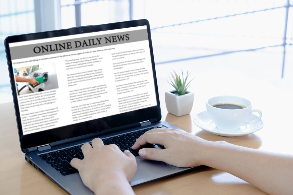 perbedaan deadline dan dateline