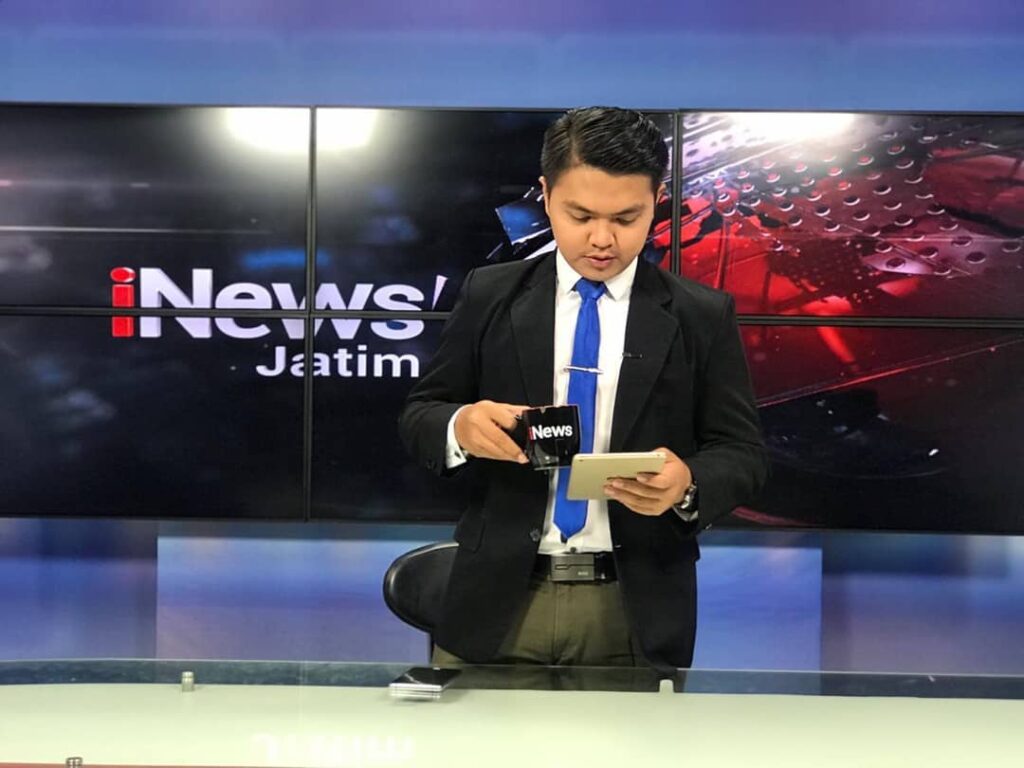 jurnalis tv okky