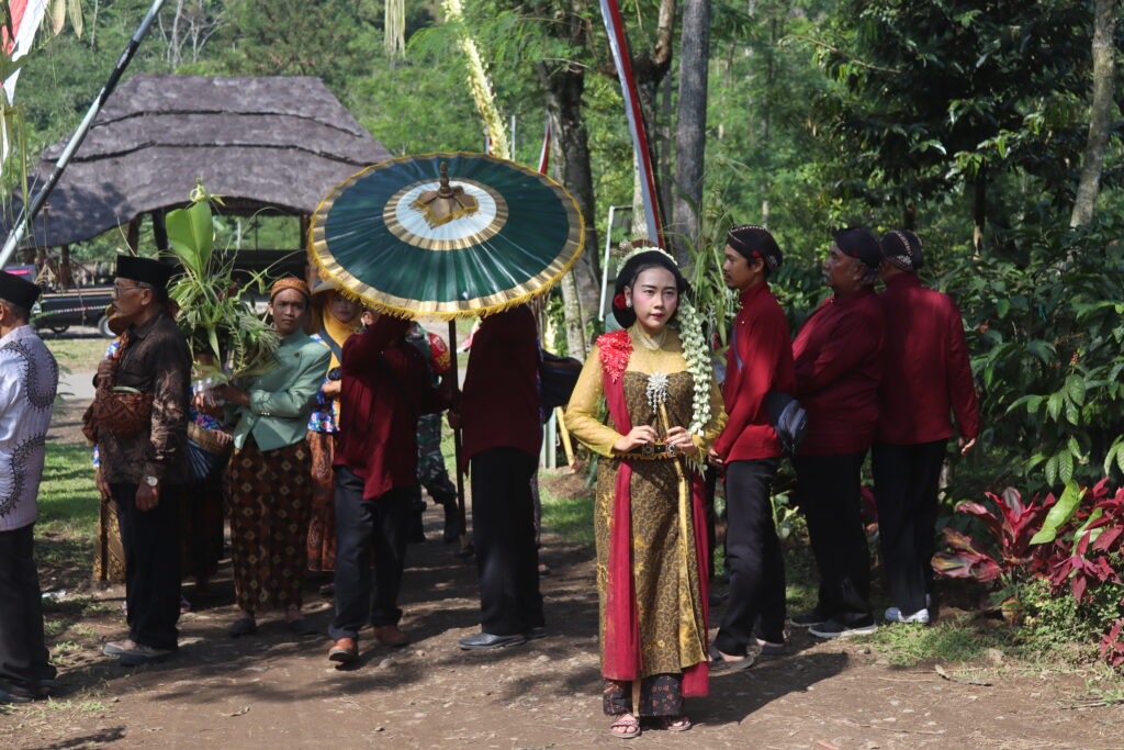 strategi komunikasi hotel tugu blitar