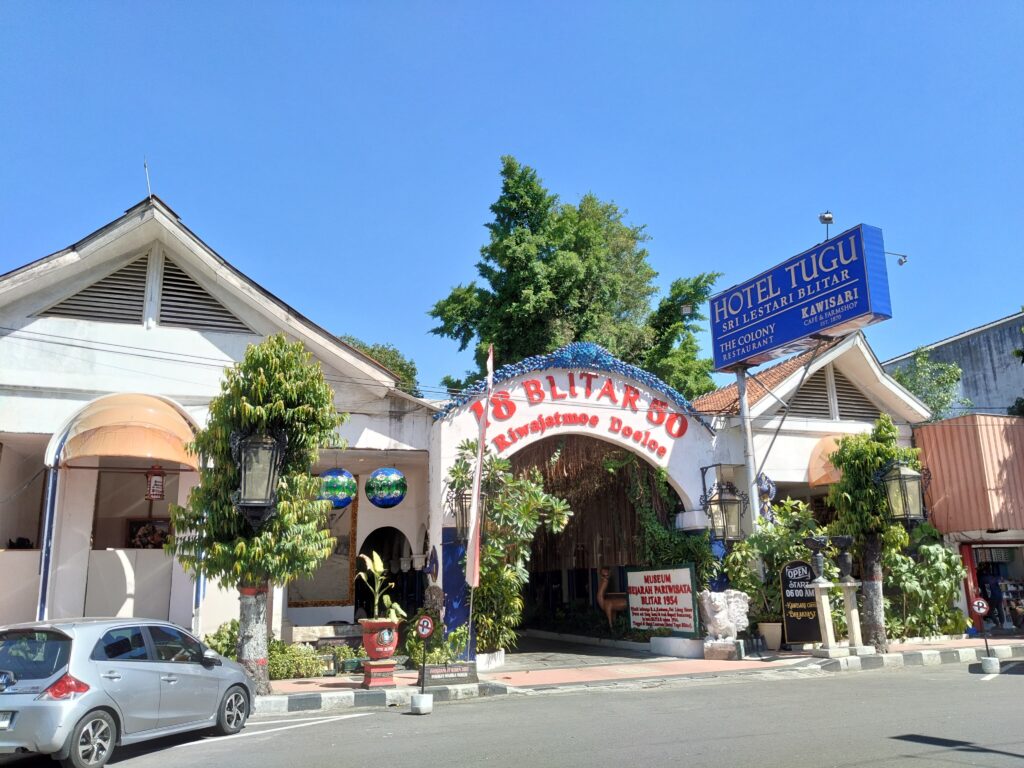 strategi komunikasi hotel tugu blitar